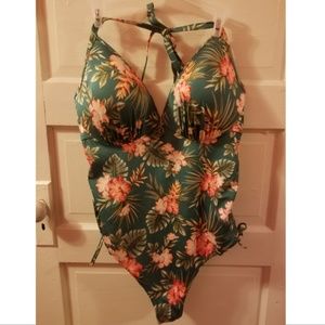 Swim suit